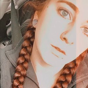 Meet your Posher, Michaela